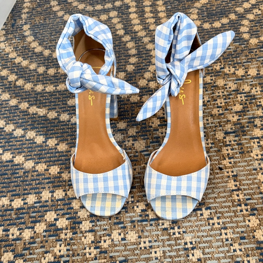 Lulu's Gingham Ankle Tie Heels in Blue and White